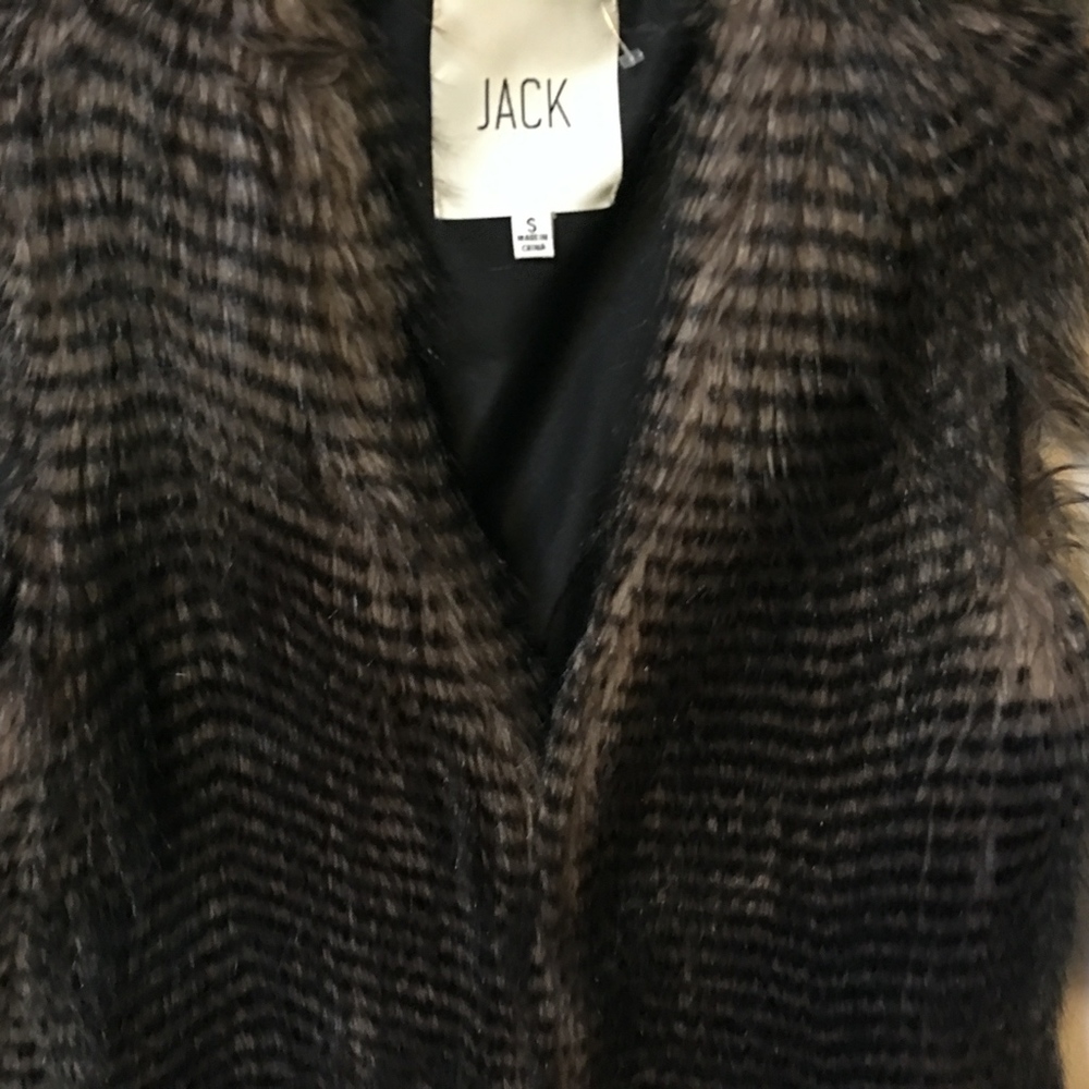 JACK Black/ Brown Faux Wispy Fur Vest - Picture 4 of 8